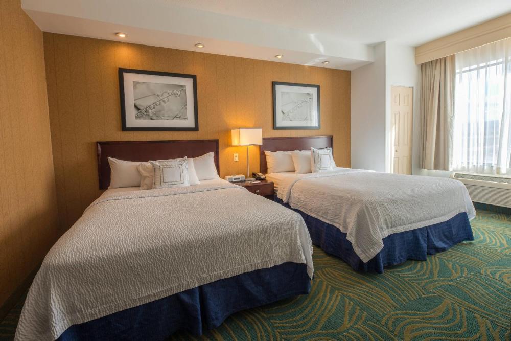 Queen Suite with Sofa Bed interior